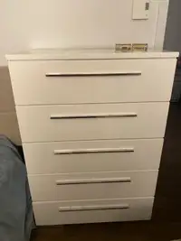 White wooden drawers 