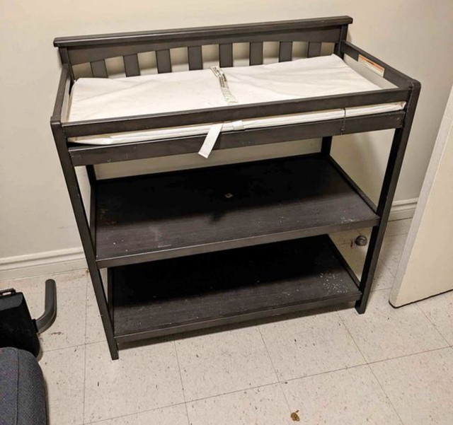 Changing table  in Other Tables in Brantford