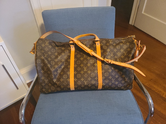 Vintage Louis Vuitton Keepall 60 Bandouliere Duffle Bag in Women's - Bags & Wallets in City of Toronto - Image 2