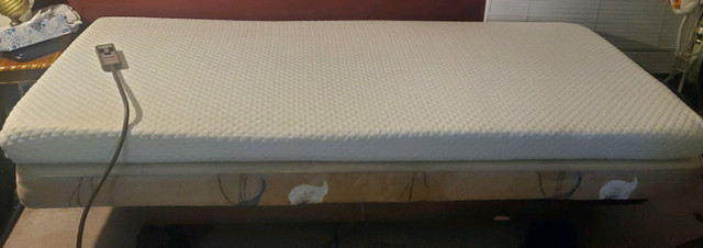 Adjustable Electric Bed With Head And Foot Incline. Twin XL in Health & Special Needs in Oshawa / Durham Region - Image 3