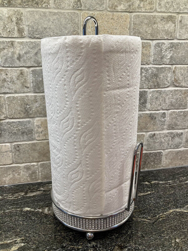 Paper Towel Holder in Other in Kitchener / Waterloo - Image 3