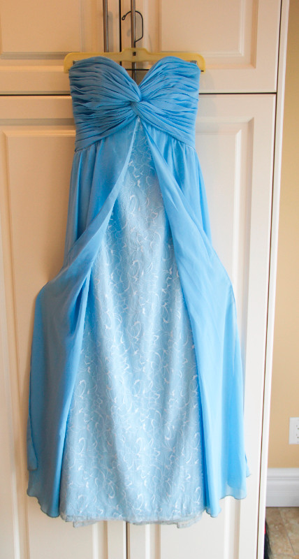 Pale Blue Grad Dress - Full-Length Size Small in Women's - Dresses & Skirts in Corner Brook - Image 3
