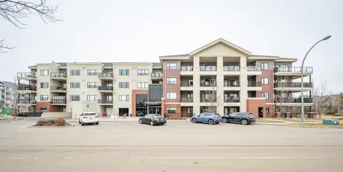 Looking to down size in style? Check this 18+ condo complex and start to enjoy your freedom! Spaciou...