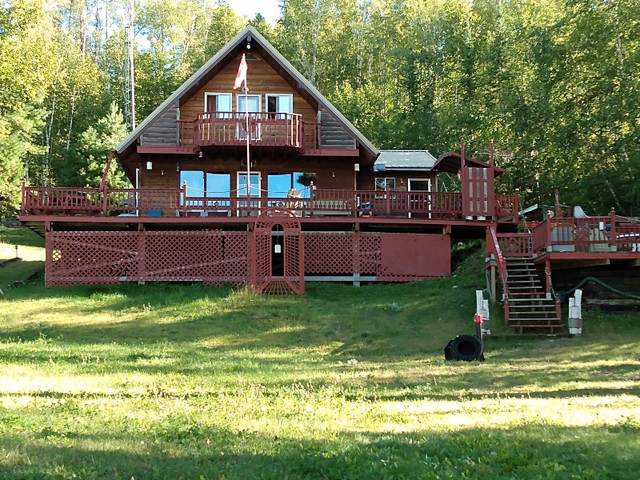 LAKESIDE CABIN FOR SALE in Houses for Sale in Thunder Bay - Image 3