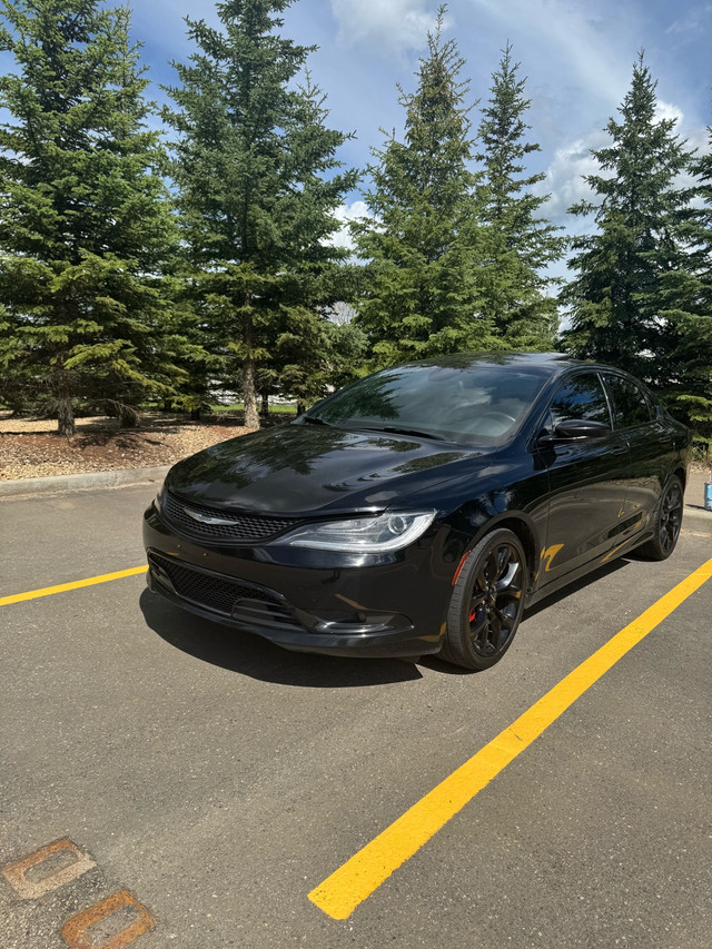 2016 Chrysler 200s in Cars & Trucks in Edmonton