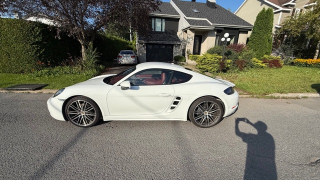 2024 Porsche 718 Cayman Manuelle — photo 2