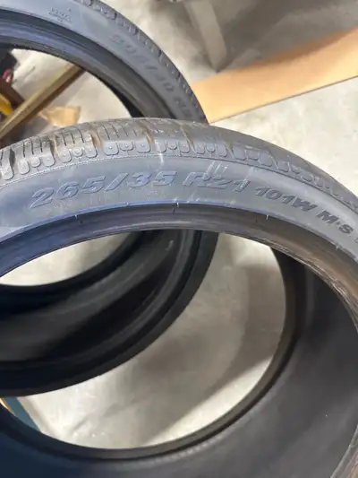 I'm selling a set of four used Pirelli Sottozero performance M&S tires, perfect for winter driving....