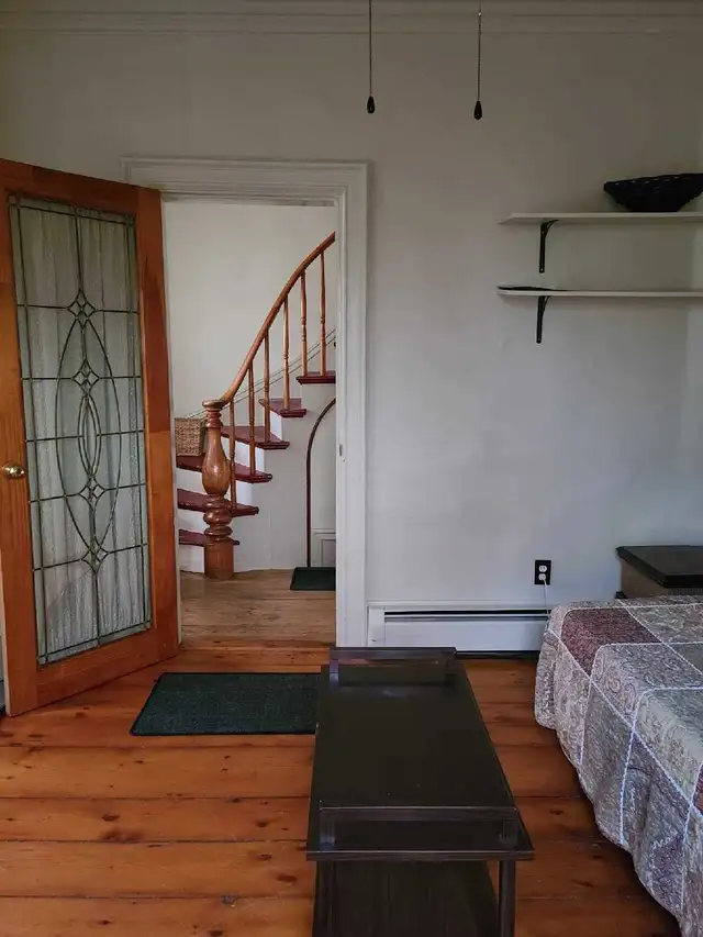 Large furnished room in house-Read description in Room Rentals & Roommates in Annapolis Valley - Image 4