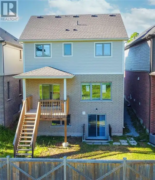 Walkout 1 Bed Basement Apartment Near FALLS, Ensuite Laundry