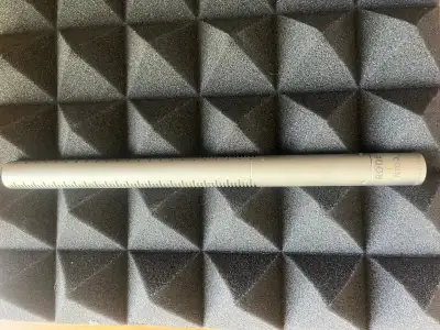 Micro shotgun super-cardioide RØDE NTG3, référence professionnelle utilisée en cinéma, TV et product...