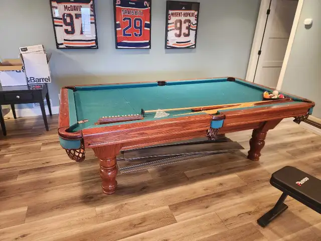 Pool table in Hobbies & Crafts in Calgary - Image 3