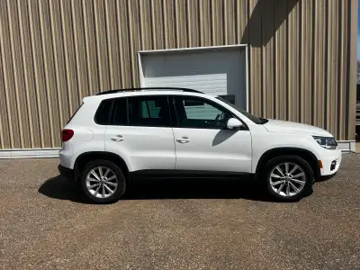 2013 Vw Tiguan Se Comfort line. 4 motion AWD. 2.0 Litre turbo charged motor. 6-Speed Automatic Trans...