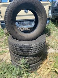 Four nearly new Goodyear Wrangler Fortitude HT 265/70R17 tires