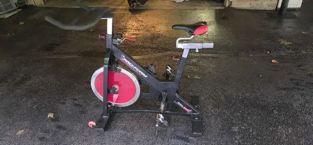 proforma exercise bike in Exercise Equipment in Oakville / Halton Region - Image 3