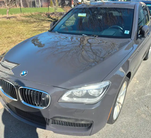 Bmw 750i x drive twin turbo v8
