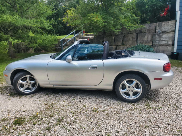 2002 Mazda Miatia in Cars & Trucks in Kitchener / Waterloo
