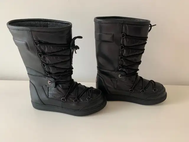 MONCLER MOON BOOTS size37