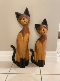 Hand carved wooden Siamese cats 