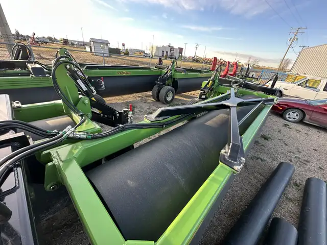 MANDAKO 100’ LAND ROLLER in Farming Equipment in Saskatoon - Image 11