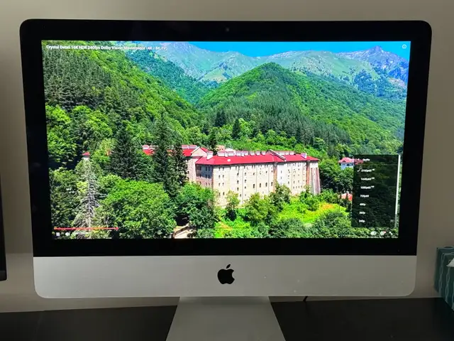 Apple iMac 21.5” (iMac14,4) – 1.4GHz Intel Core i5 / 8GB RAM / 5 in Desktop Computers in Regina - Image 4