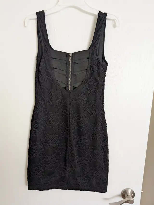 Little black lace dress and green shirt dress - both size medium in Women's - Dresses & Skirts in Edmonton - Image 3