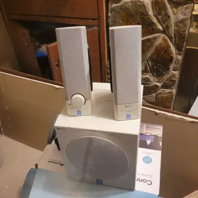 Yamaha speaker system, View more