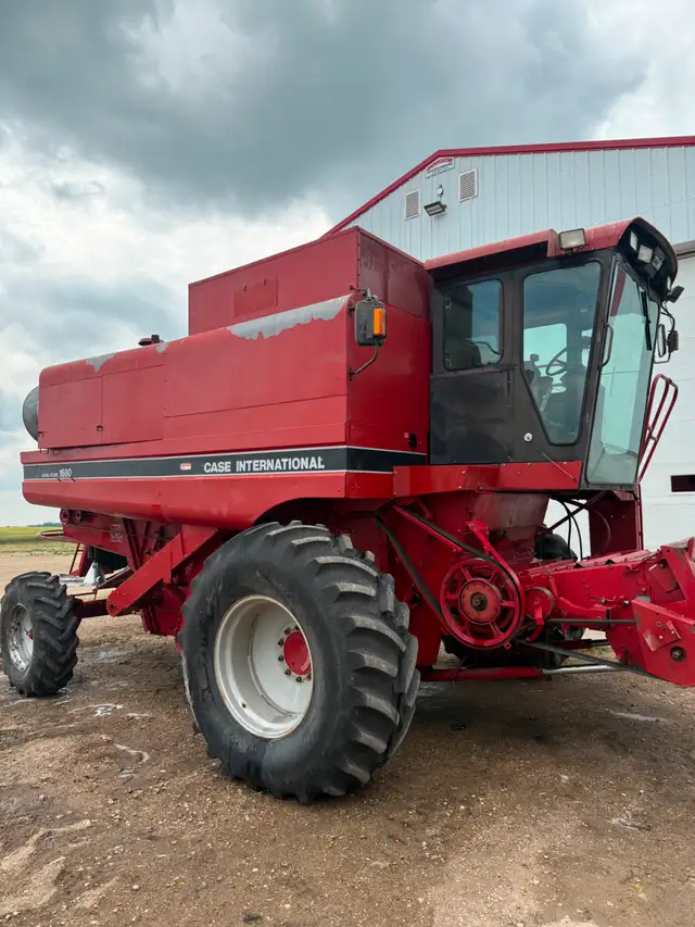 1680 case international axial flow combines & headers in Farming Equipment in Winnipeg - Image 3