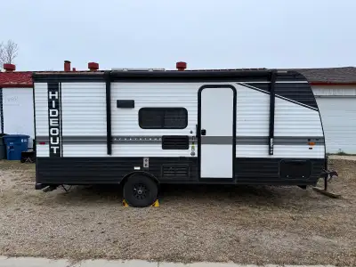 2021 Keystone Hideout 175BH 21’ Trailer. Sleeps 6, with bunk beds, queen bed, and the dinette bed; g...