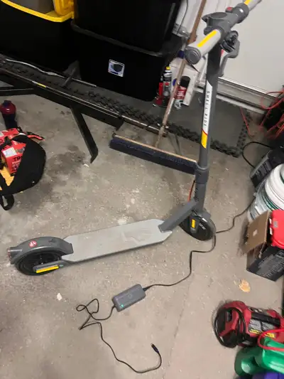 E-Scooter, shell ride, brand new, View more