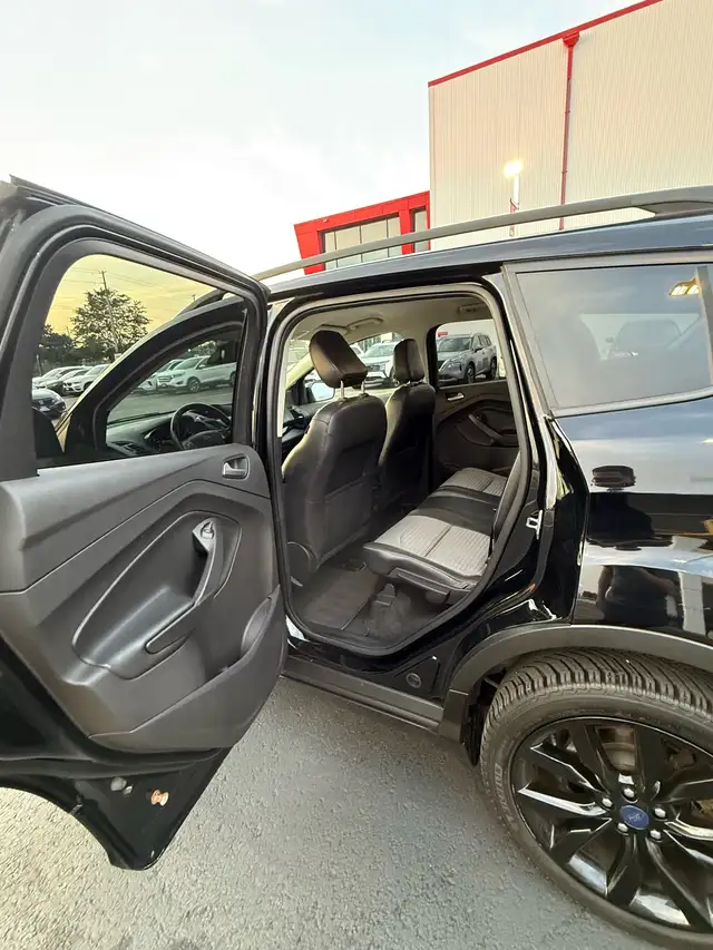 2018 Ford Escape SE AWD538448218031411207