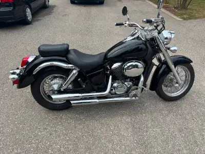 2003 Honda Shadow ACE- good condition 31200km Vance and Hines pipes
