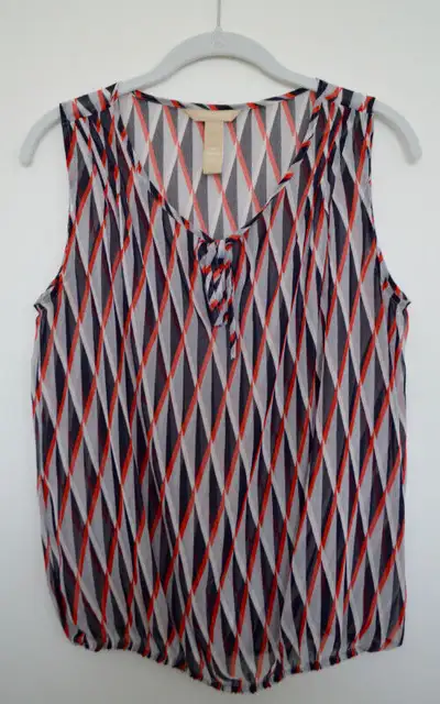 Women's Sleeveless Blouse/Top Banana Republic Size Small NEW, View more