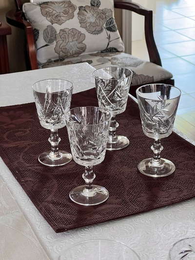 4 - 5 Oz. Pinwheel Chrystal Wine Glasses, View more