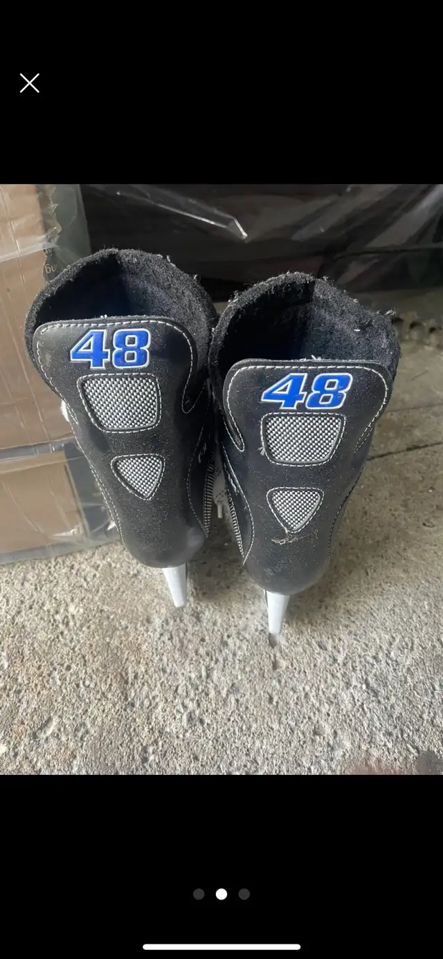 Youths CCM 48 Skates in Skates & Blades in Mississauga / Peel Region - Image 3