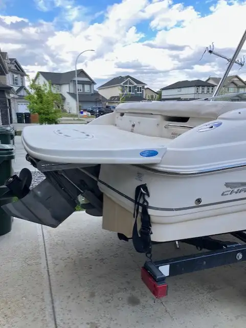 2004 Chaparral 190ssi in Powerboats & Motorboats in St. Albert - Image 3