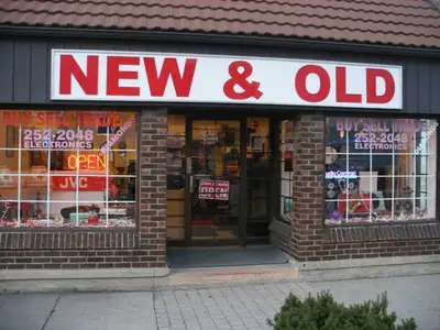 Large selection of HI-FI stereos and speakers,turntables,reel to reel,8 track,cassette players,boom...