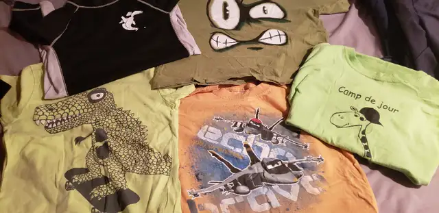 Lot de vêtements d'été garçon 5-6 ans in Kids & Youth in City of Montréal - Image 4