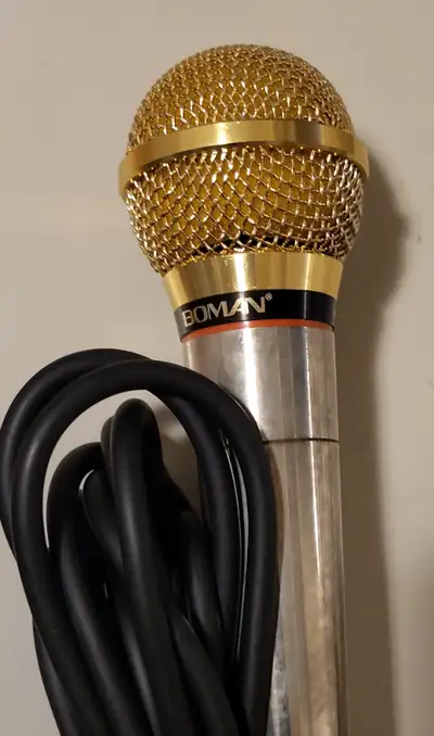 Boman Pro-48G Gold Tone Dynamic Microphone with Cord, View more