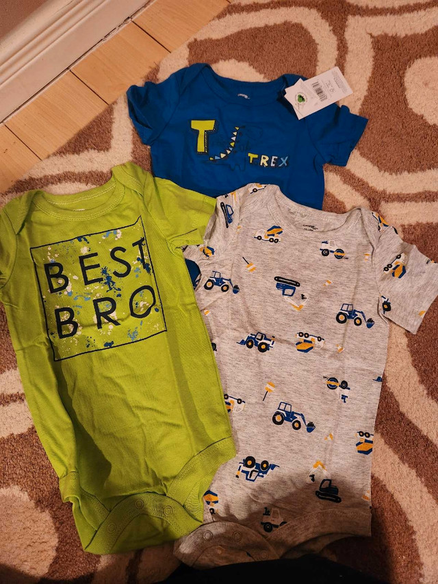 NEW Boy short sleeve Onesies, set of 3, size 12-18 months in Clothing - 12-18 Months in Hamilton - Image 2
