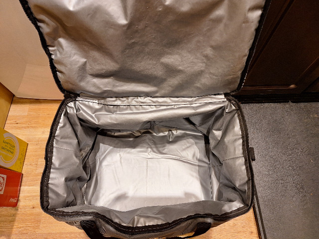 Delivery bag - heavy duty, insulated in Other Business & Industrial in Edmonton - Image 2