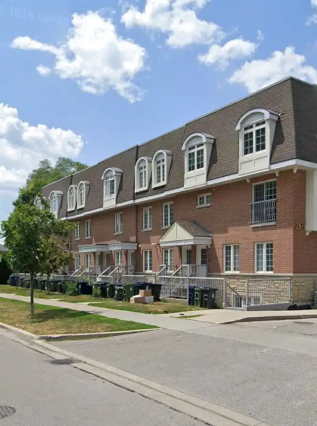 3 Bed 2 Bath Townhome