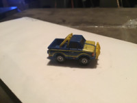 Pick-up Datsun 1983 miniature jaune & bleu