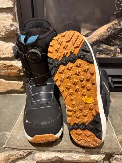 Burton Felix Women's Snowboard Boots - size 8.5 (25.5 mondo), View more