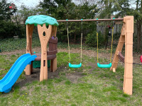 Little Tikes Treehouse and Swing Set