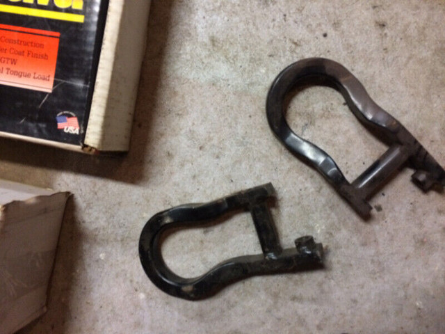Circle hooks for front of truck in Other in Belleville - Image 2