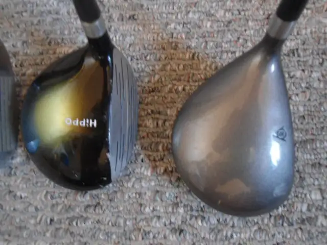 SET OF MEN'S RIGHT HANDED GOLF CLUBS WITH GOLF BAG  52 in Golf in Sudbury - Image 3