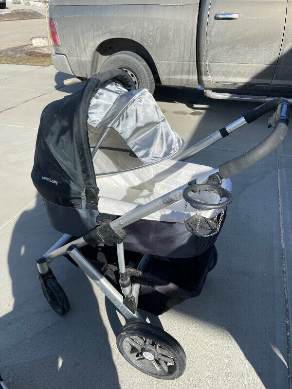 UPPAbaby Stroller in Strollers, Carriers & Car Seats in St. Albert