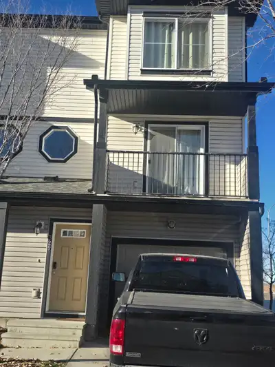 Beautiful 2 Bed, 2.5 Bath Corner Townhouse with Garage For Rent – 1,458 Sq. Ft. Welcome home to this...