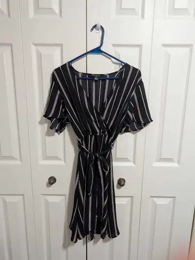 Impress Woman's black/ pink dress size medium, View more