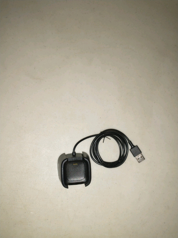 Fitbit watch charger  in Cell Phones in Red Deer - Image 4